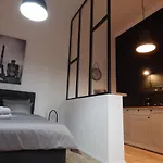 Gold And Guest house 3*