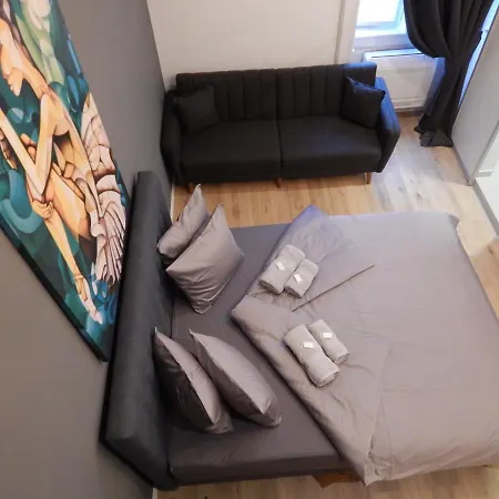 بيت ضيافة Gold And غييكا